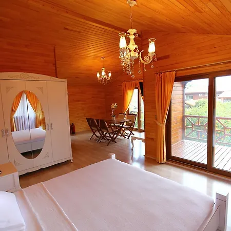 Villa Bahçe Çıralı